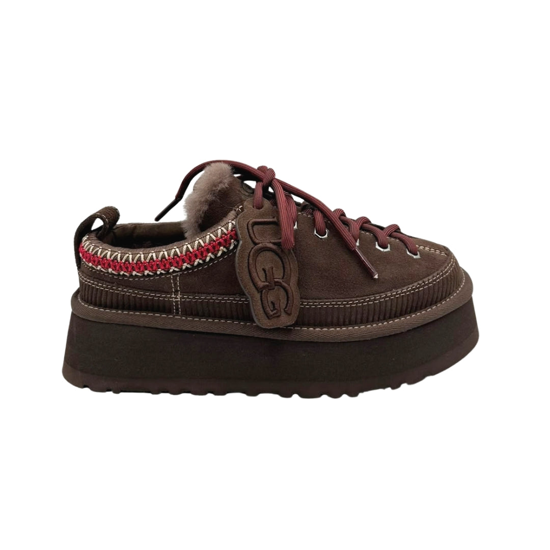 chinelo-castanho-ugg