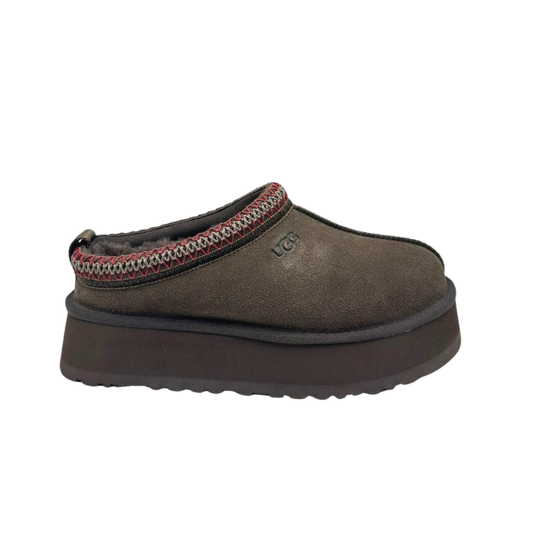 chinelos-castanho-ugg