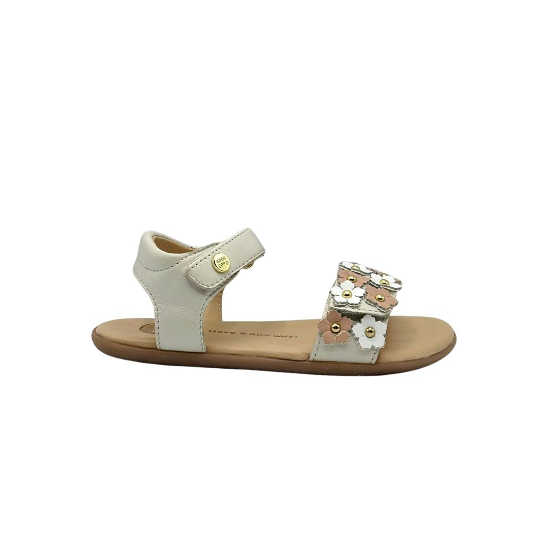 sandalias-branco-gioseppo
